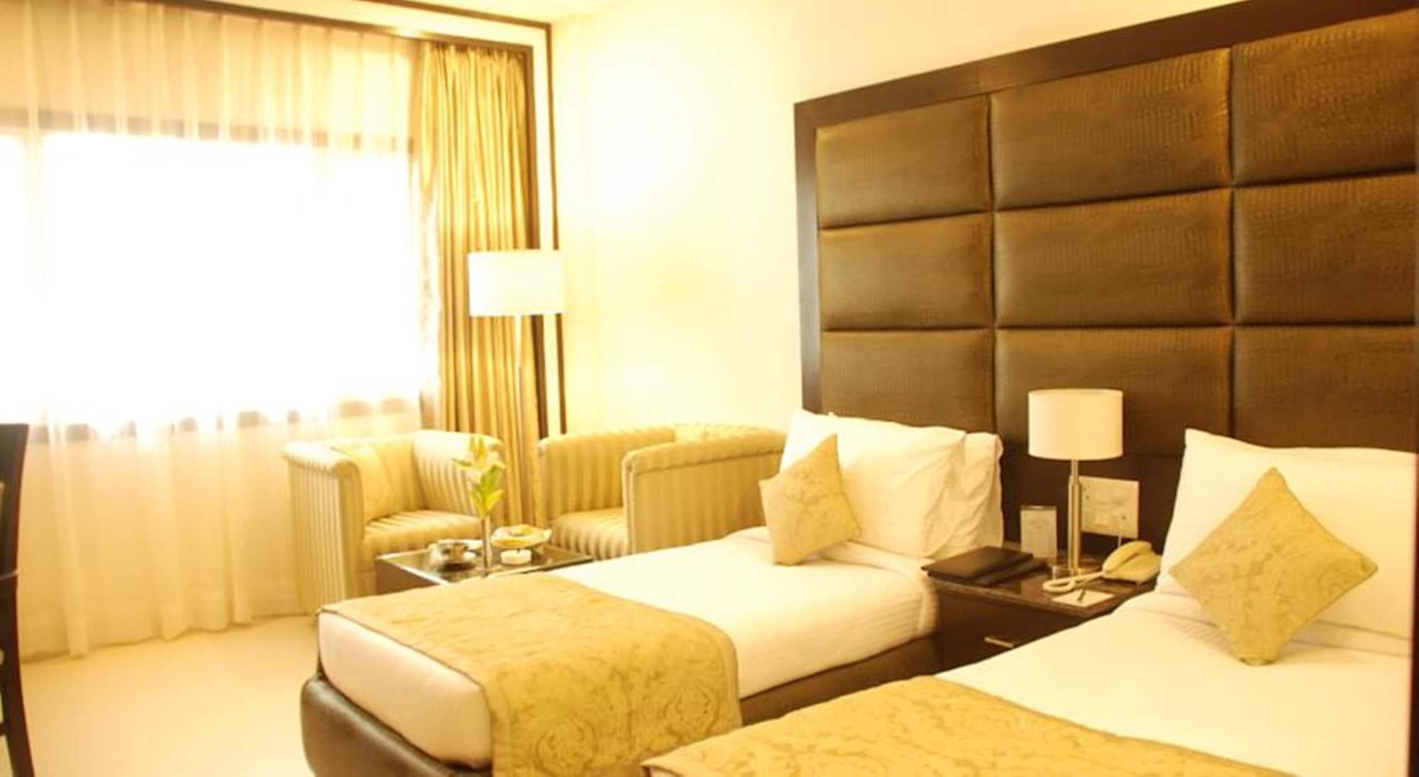 Hotel Shanti Palace Mahipalpur Nueva Delhi Exterior foto