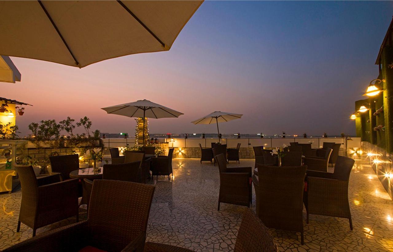 Hotel Shanti Palace Mahipalpur Nueva Delhi Exterior foto